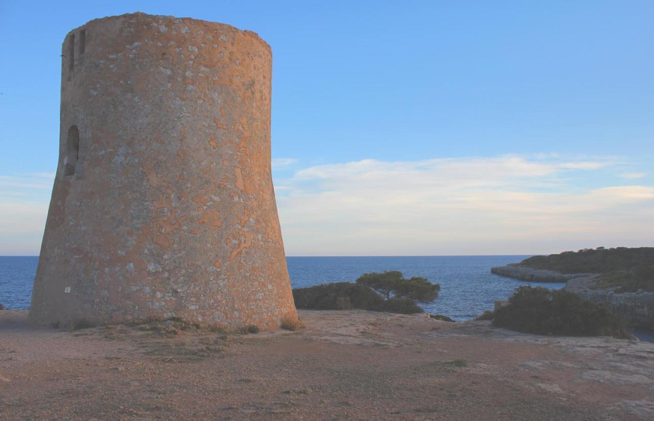 Aina Villa Cala Pi  Buitenkant foto